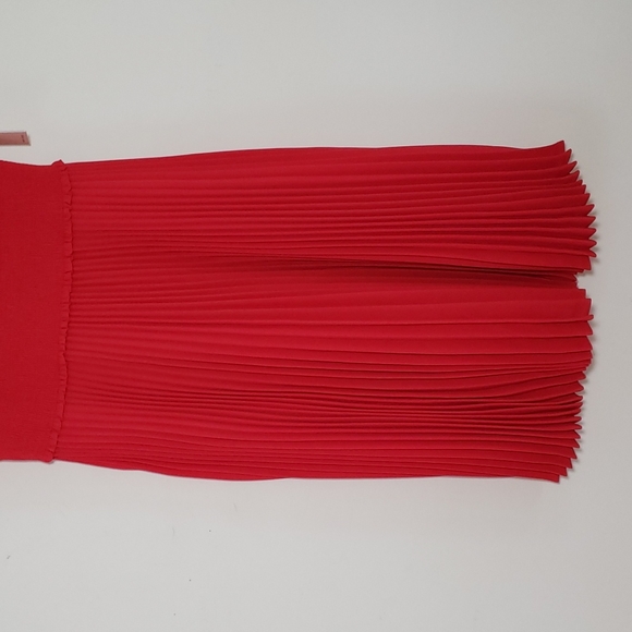 nanette NANETTE LEPORE Pleated Sleeveless Dress in Crimson Ruby - Picture 7 of 16